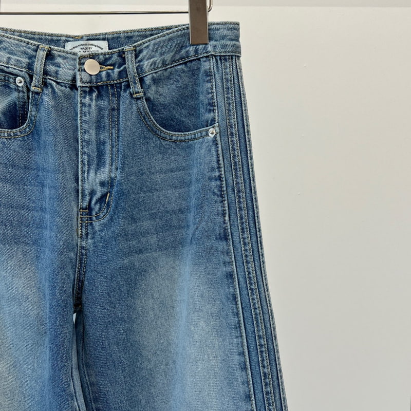140 Avenue - Korean Women Fashion - #momslook - Three Lines Slit Denim Pants - 3