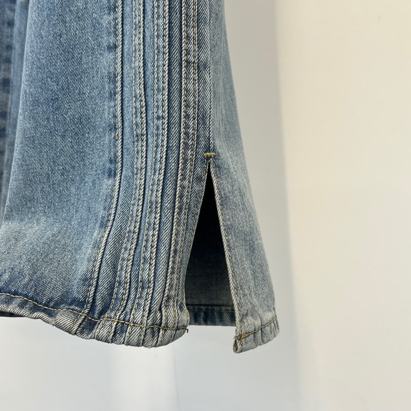 140 Avenue - Korean Women Fashion - #momslook - Three Lines Slit Denim Pants - 5