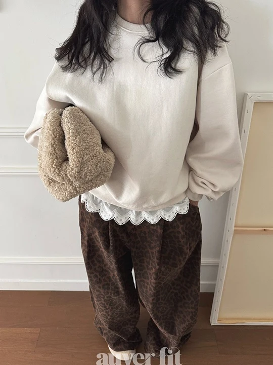 Lace Fleece Sweatshirt Lace Fleece Sweatshirt