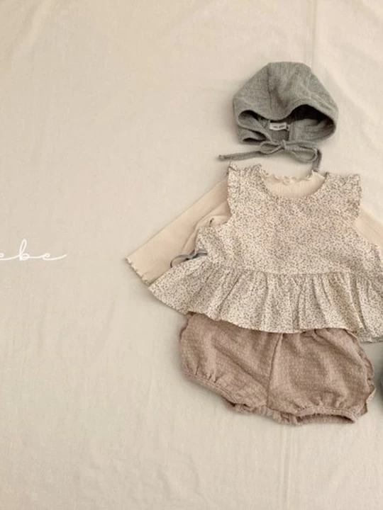 Flower Frill Cape