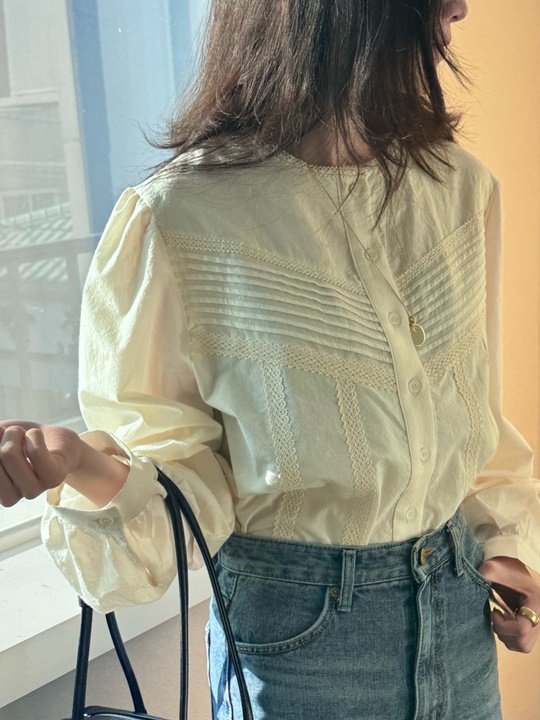 Merry Blouse Merry Blouse