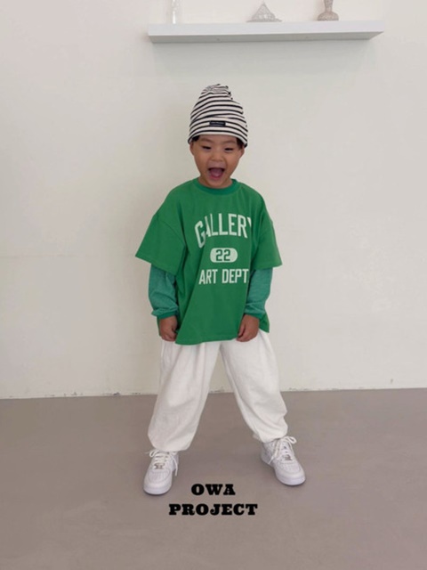 Gallery Tee