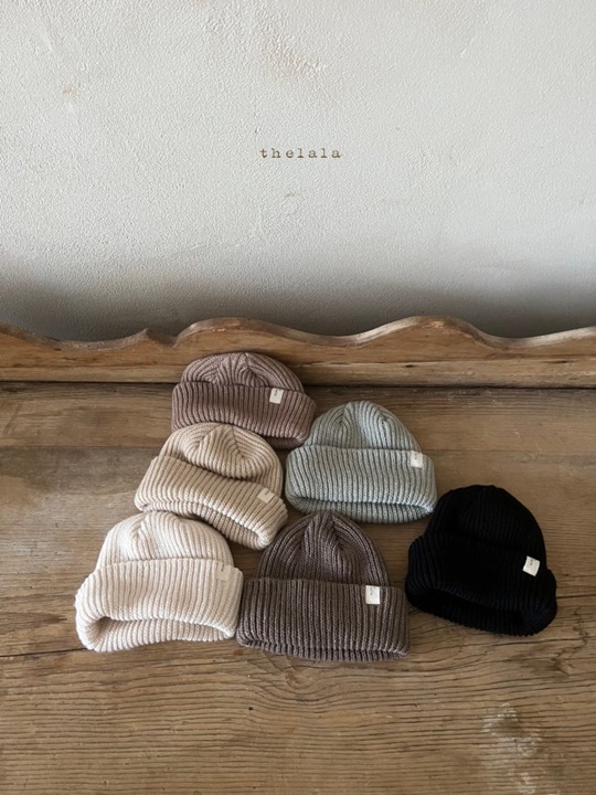 O Color Beanie