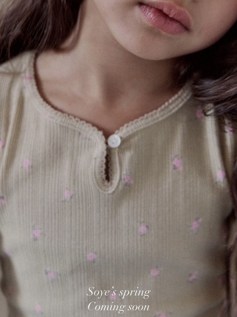 Pincoat Flower Tee