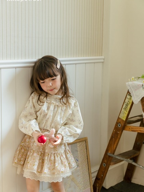 Daisy Blouse Daisy Blouse