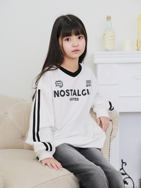 Uni V Neck Tee