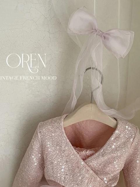 Organza Long Ribbon Pin
