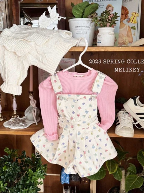 Spring Flower Suspenders Pants