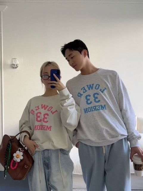 33 Sweatshirts MOM 33 Sweatshirts MOM