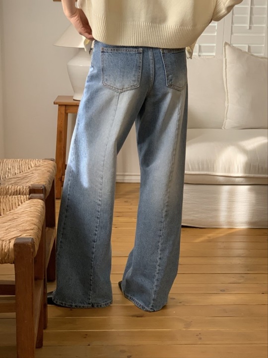 Back Slit Wide Straight Denim Pants Back Slit Wide Straight Denim Pants