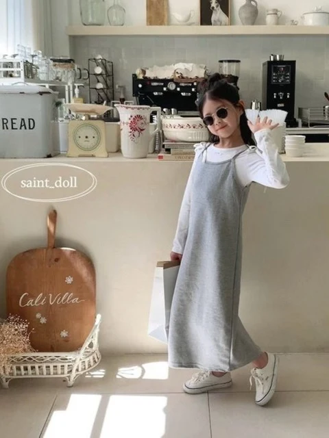 Back Slit Strap One-piece Back Slit Strap One-piece