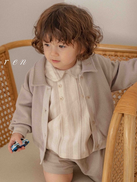 Embossed Collar Cardigan