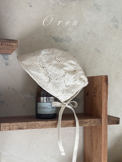 Lillian Lace Bonnet