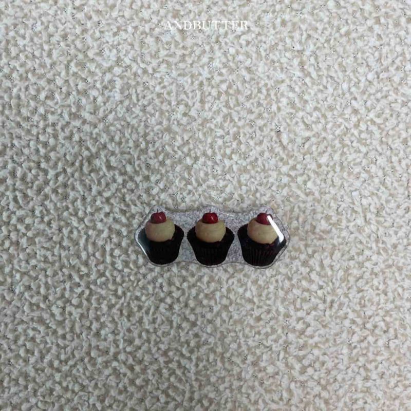 Andbutter - Korean Children Fashion - #childofig - Cupcake Board Pin - 5
