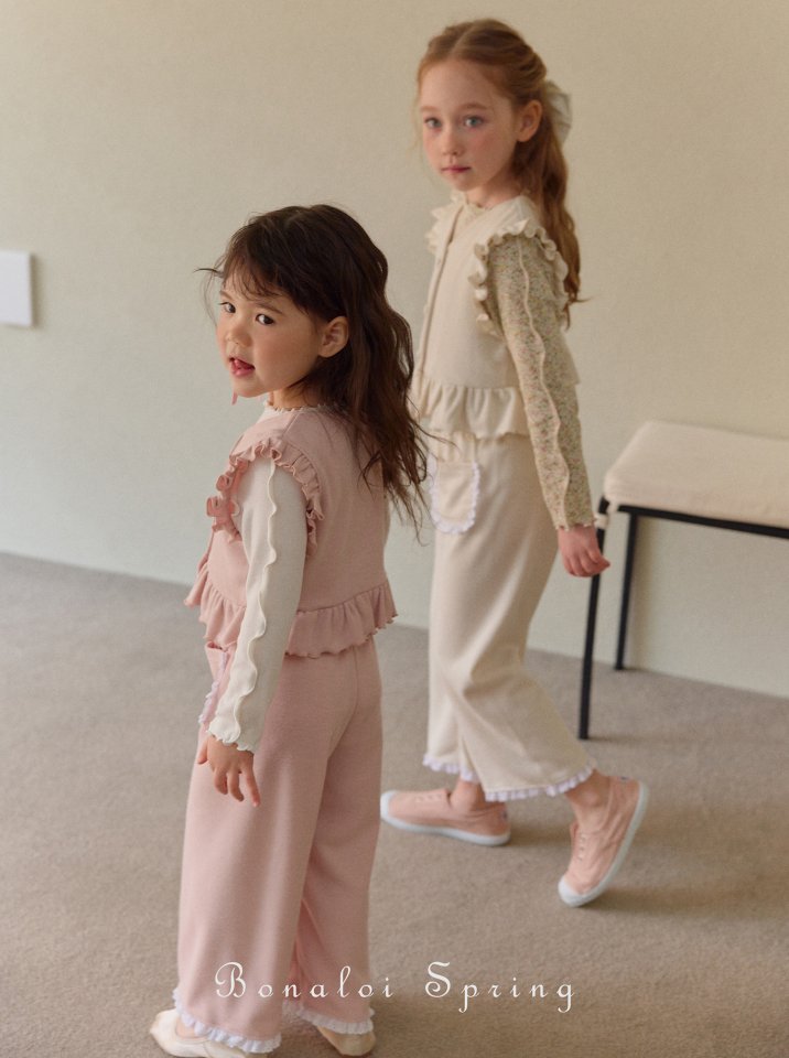 Bonaloi - Korean Children Fashion - #littlefashionista - Bombom Floral Lace Interlock Tee - 9