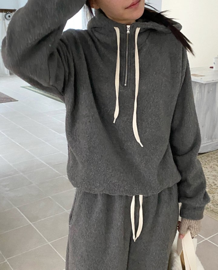 Diana - Korean Women Fashion - #womensfashion - Fox Half-zip Hoody - 10
