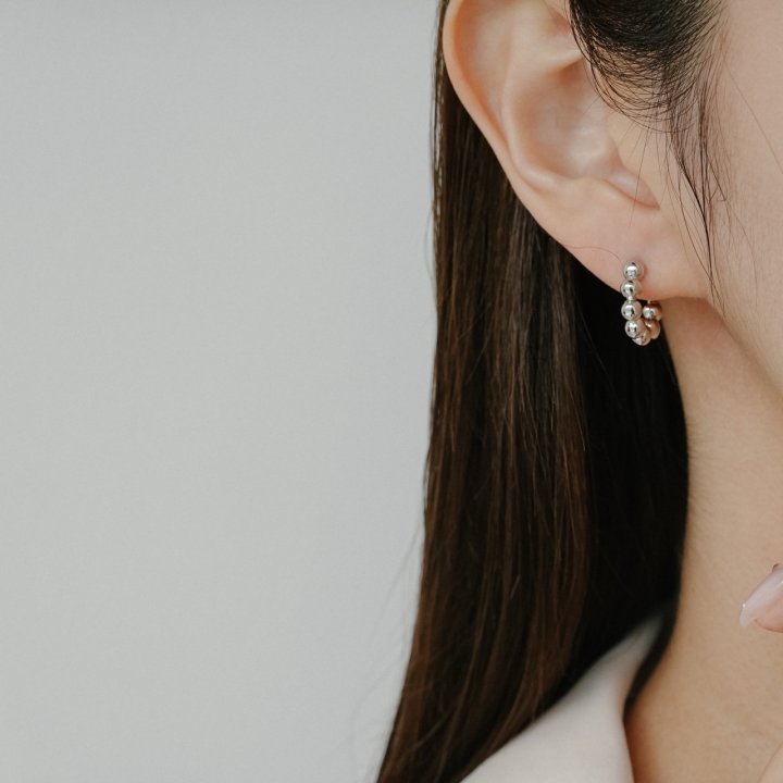 Eeiitt - Korean Women Fashion - #momslook - Olive Chewy Earring