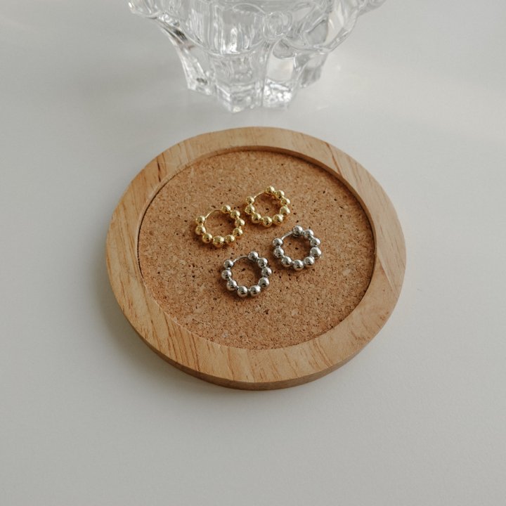 Eeiitt - Korean Women Fashion - #momslook - Olive Chewy Earring - 2