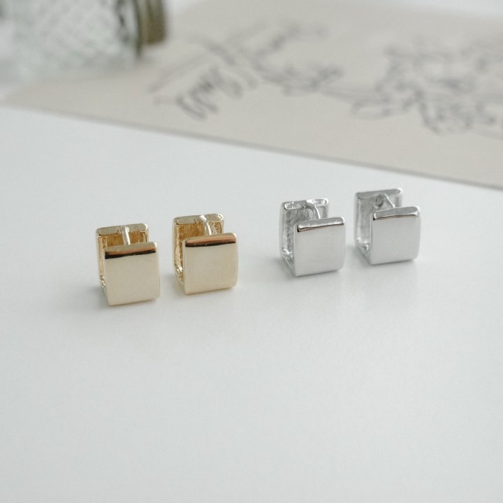 Eeiitt - Korean Women Fashion - #womensfashion - Candy Square Earring