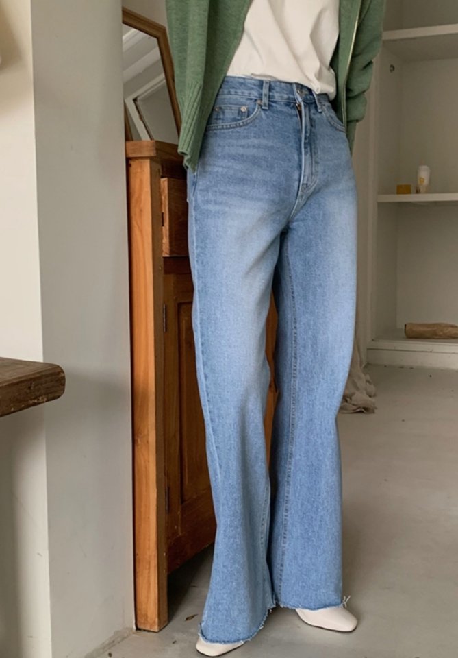I'm here - Korean Women Fashion - #momslook - Cat Brush Cuttin Bootscut Denim Pants - 6