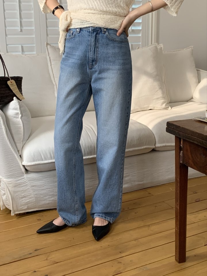 I'm here - Korean Women Fashion - #vintagekidsstyle - Cat Brushed Straight Denim Pants - 4