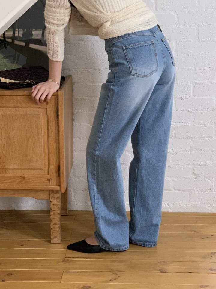 I'm here - Korean Women Fashion - #vintageinspired - Cat Brushed Straight Denim Pants - 2
