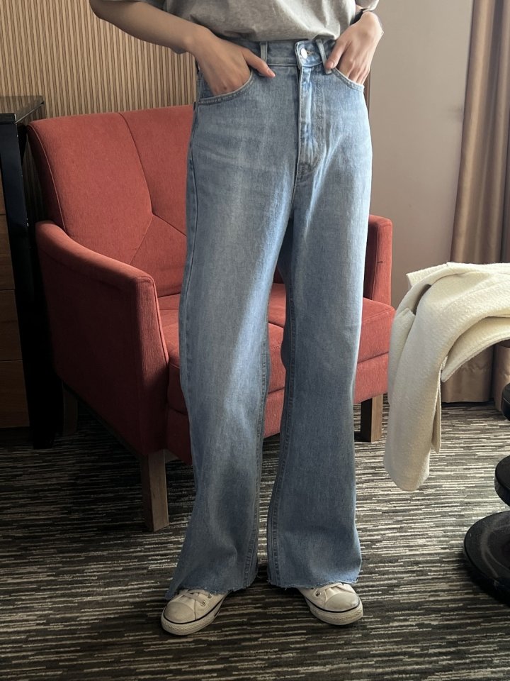 I'm here - Korean Women Fashion - #womensfashion - Cat Brush Cuttin Bootscut Denim Pants - 7