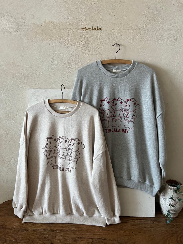 Lala - Korean Women Fashion - #womensfashion - MOM Three Bear Sweatshirts - 9