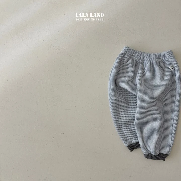 Lalaland - Korean Baby Fashion - #babyboutique - Bebe Triangle Waffle Jogger Pants - 2