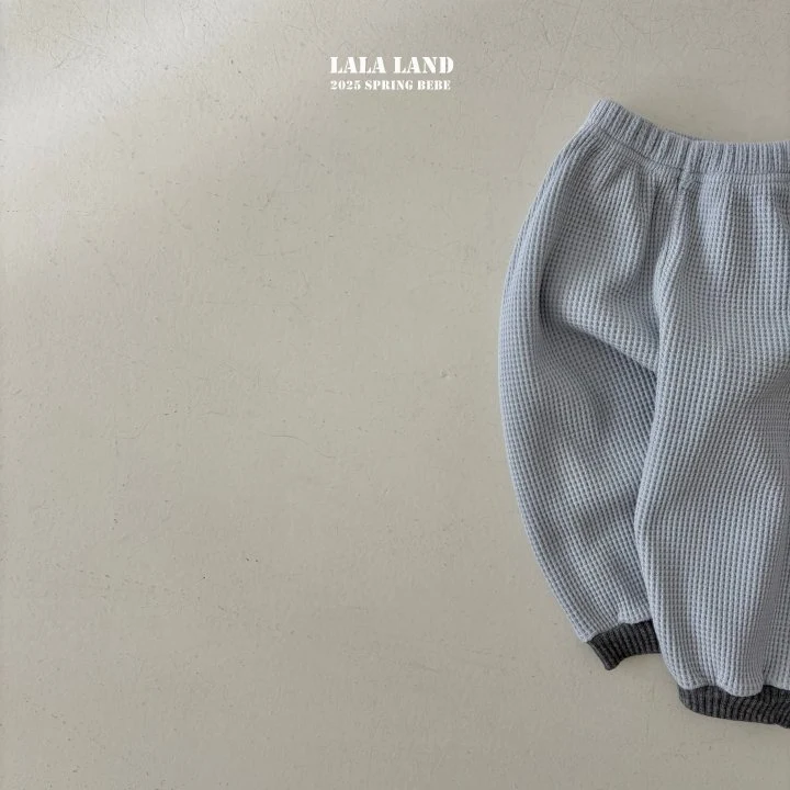 Lalaland - Korean Baby Fashion - #babyboutique - Bebe Triangle Waffle Jogger Pants - 3