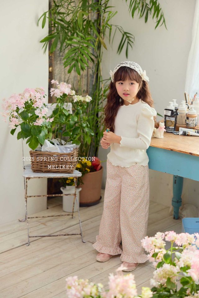 Melikey - Korean Children Fashion - #kidsshorts - Spring Flower Frill Pants - 4