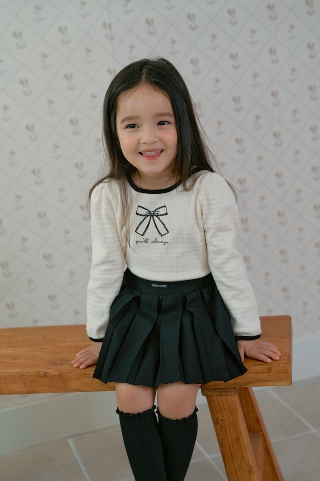 Momo Ann - Korean Children Fashion - #todddlerfashion - Rose Pleated Skirt - 2