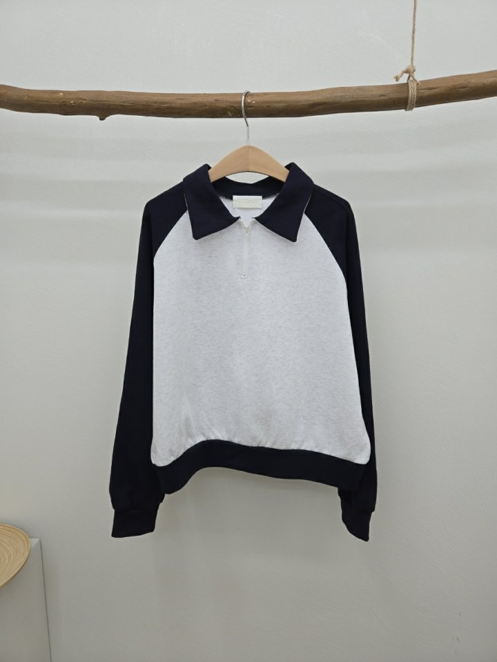 Most - Korean Women Fashion - #womensfashion - Colored Collar Tee