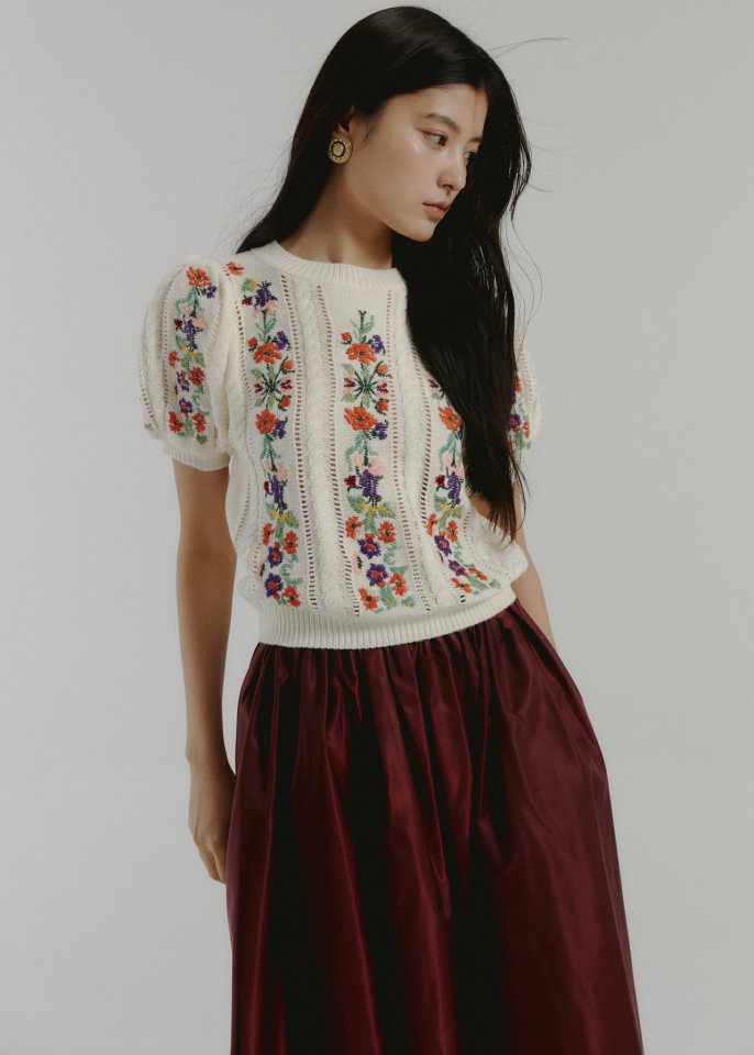 Neroli36 - Korean Women Fashion - #momslook - Embroidery Puff Knit Top - 5