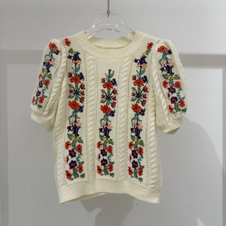 Neroli36 - Korean Women Fashion - #womensfashion - Embroidery Puff Knit Top - 2