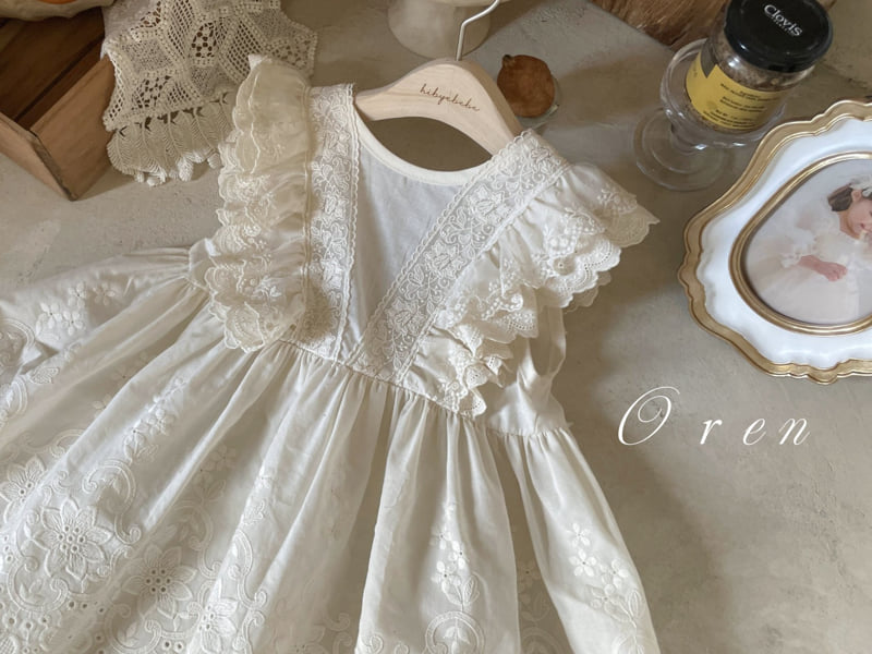 Oren - Korean Baby Fashion - #babyoutfit - Andrea Embroidered Apron - 3