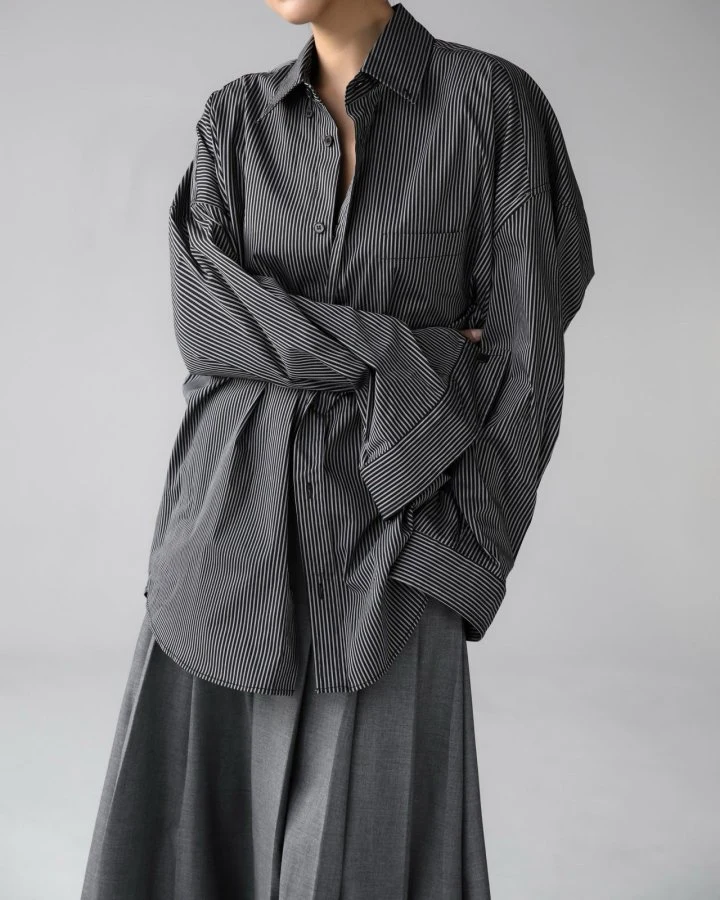 Paper Moon - Korean Women Fashion - #momslook - Oversized Cotton Pocket Detail Button Down Shirt - 2