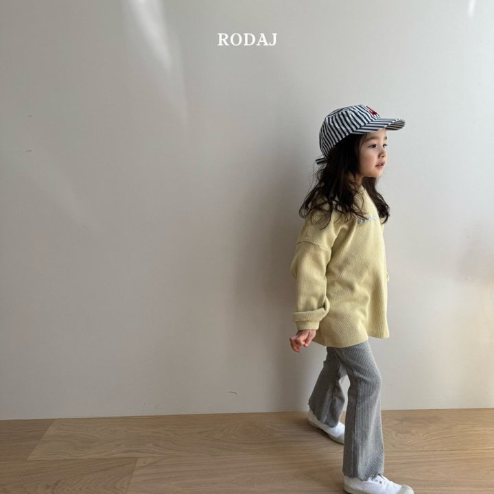 Roda J - Korean Children Fashion - #childofig - With Moon Tee - 4