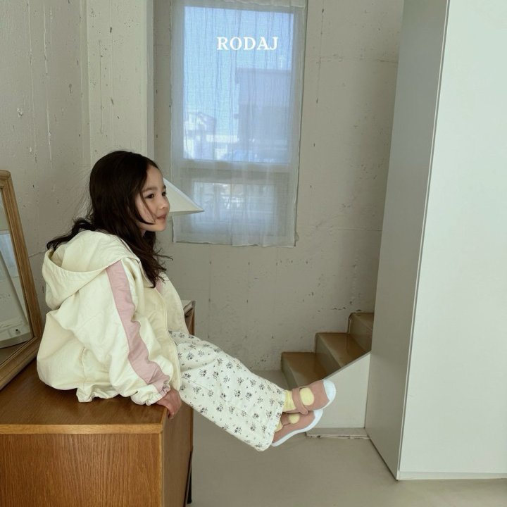 Roda J - Korean Children Fashion - #magicofchildhood - Poem Flower Pants - 7