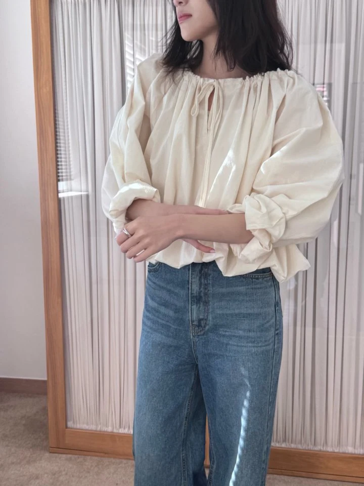 Theres - Korean Women Fashion - #thelittlethings - Lauren Blouse - 2