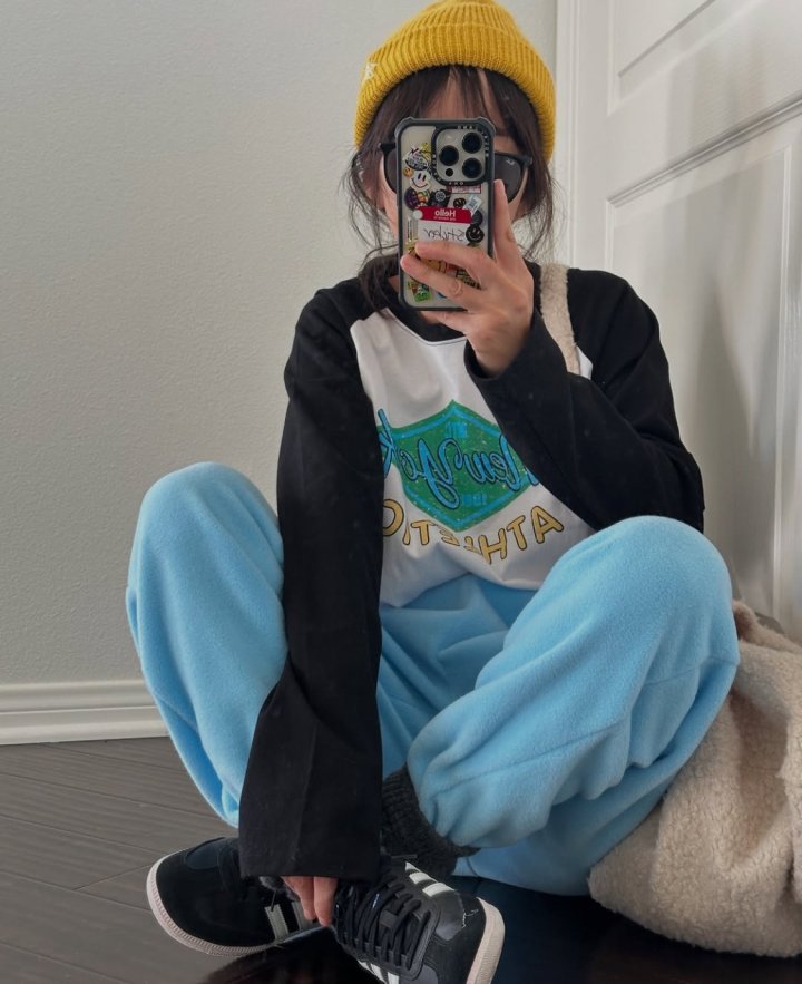 Via - Korean Women Fashion - #momslook - Newyork Raglan Tee - 3