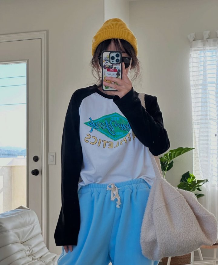 Via - Korean Women Fashion - #momslook - Newyork Raglan Tee - 5