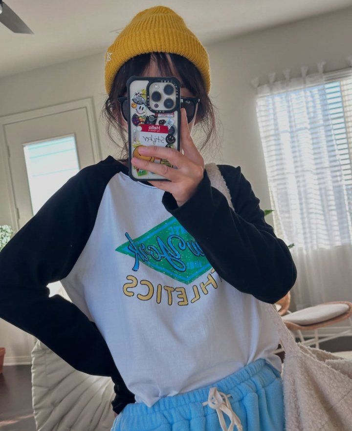 Via - Korean Women Fashion - #momslook - Newyork Raglan Tee - 9
