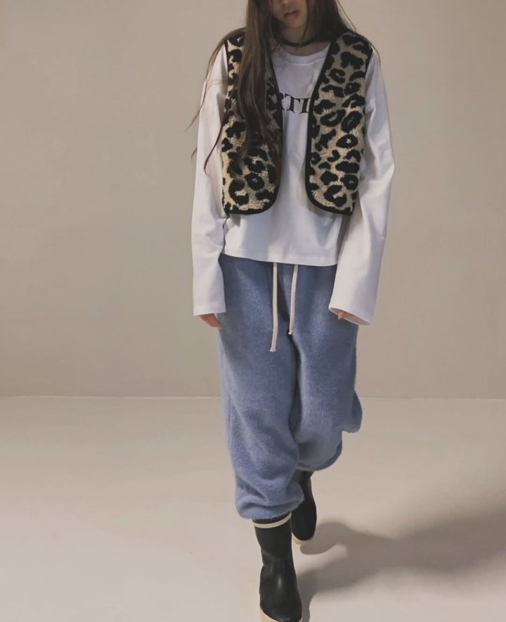 Via - Korean Women Fashion - #romanticstyle - Leo Vest - 4