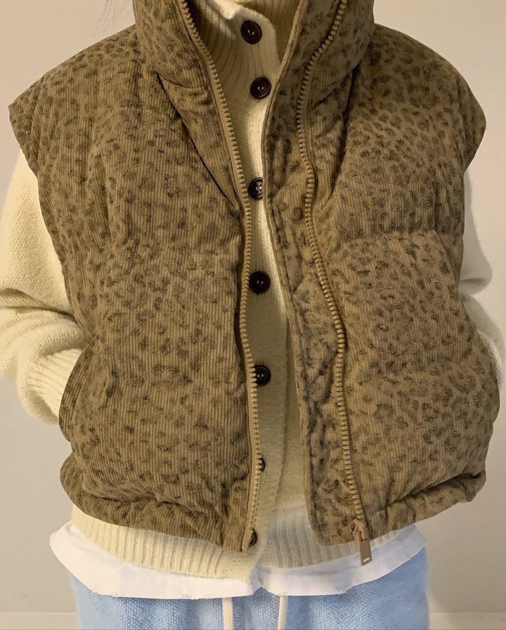 Via - Korean Women Fashion - #vintagekidsstyle - Leo Padding Vest - 7