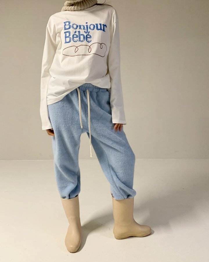 Via - Korean Women Fashion - #momslook - Bebe Tee - 4