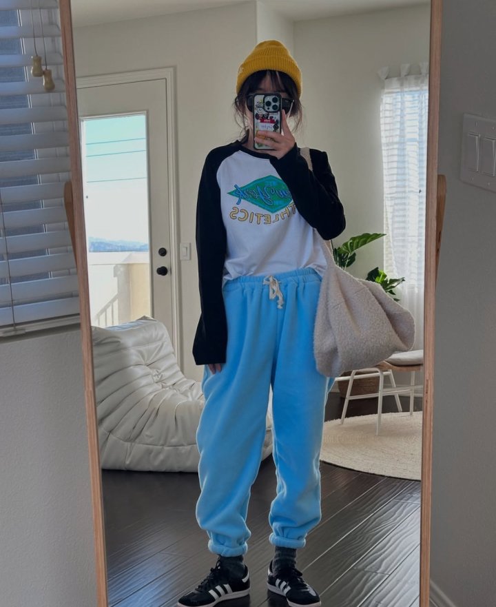 Via - Korean Women Fashion - #momslook - Newyork Raglan Tee - 4