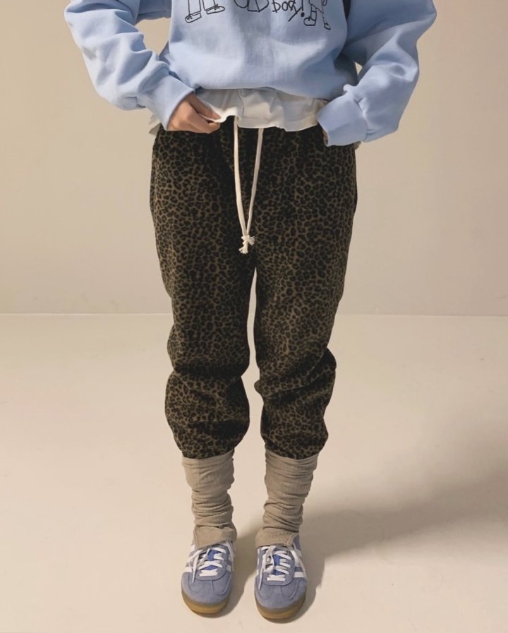 Via - Korean Women Fashion - #womensfashion - Pola Leopard Pants - 6