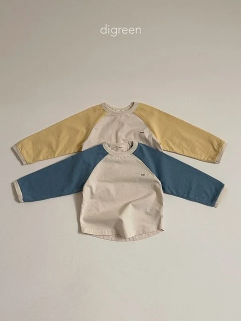 Here Raglan Tee