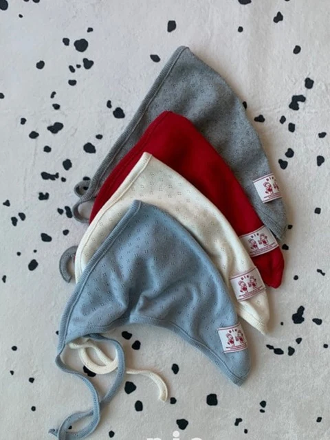 Snow White Ear Muffler